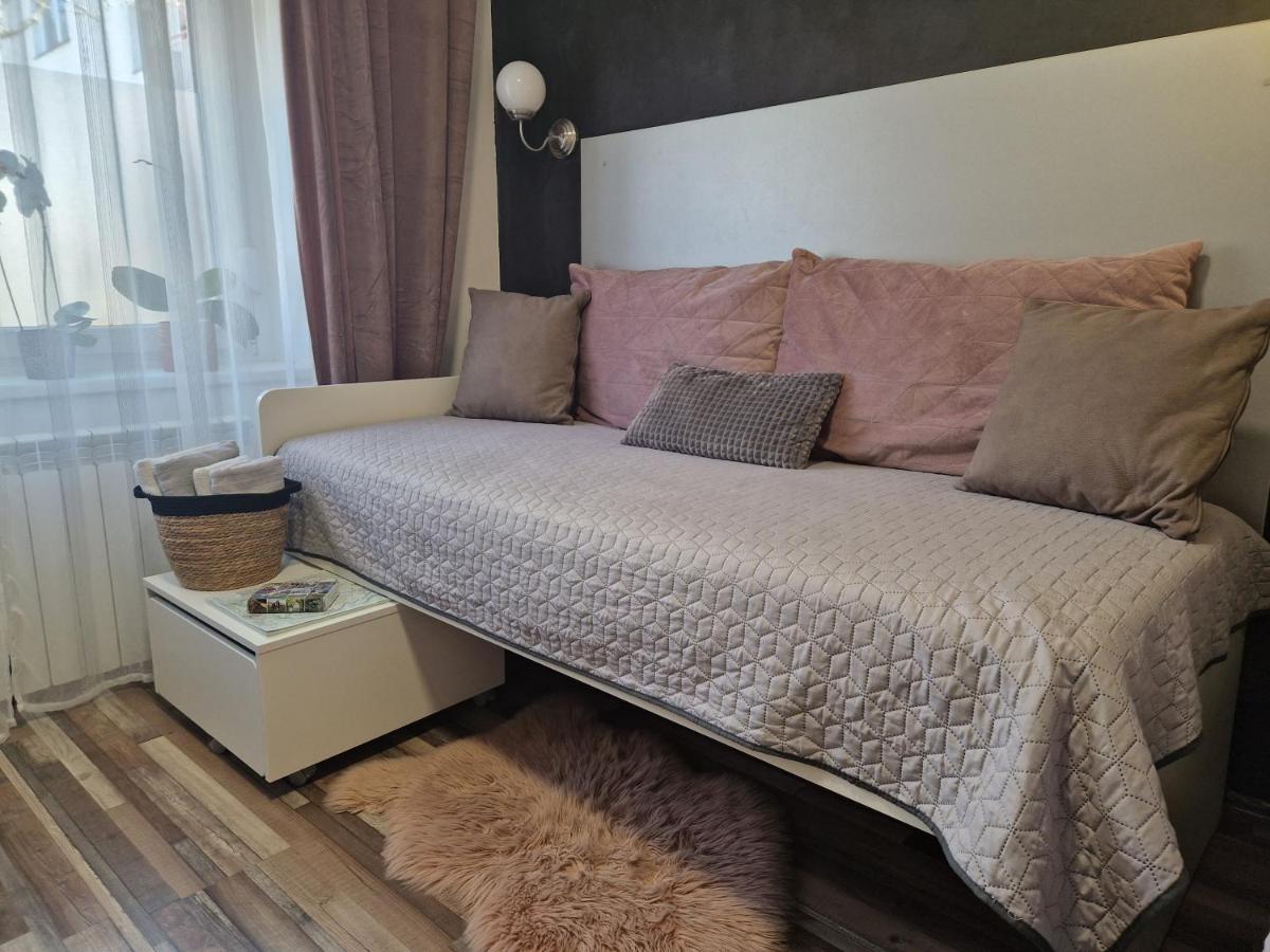 Friz&Fany Postojna City Center Buitenkant foto